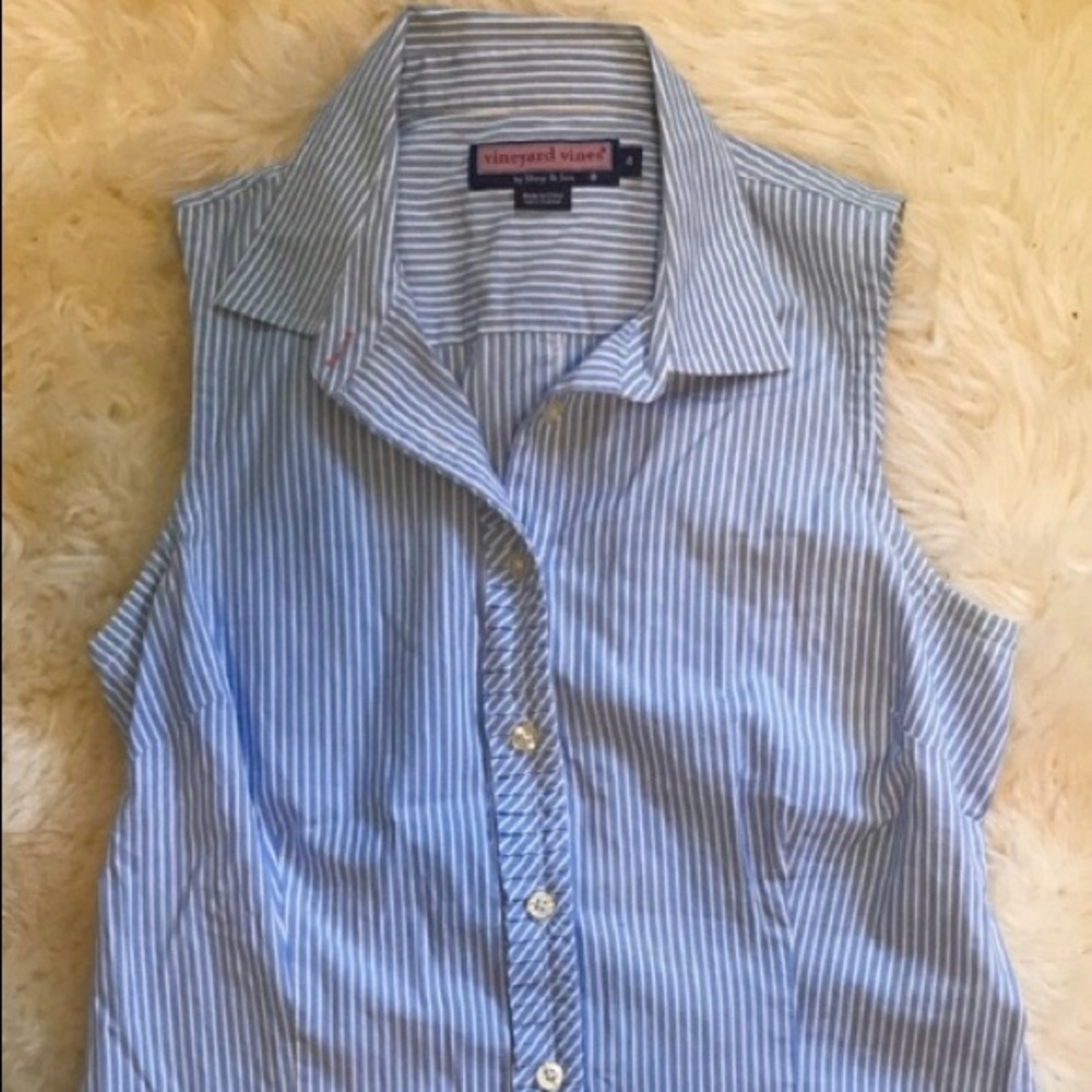 NWOT Vineyard Vines button down sleeveless shirt